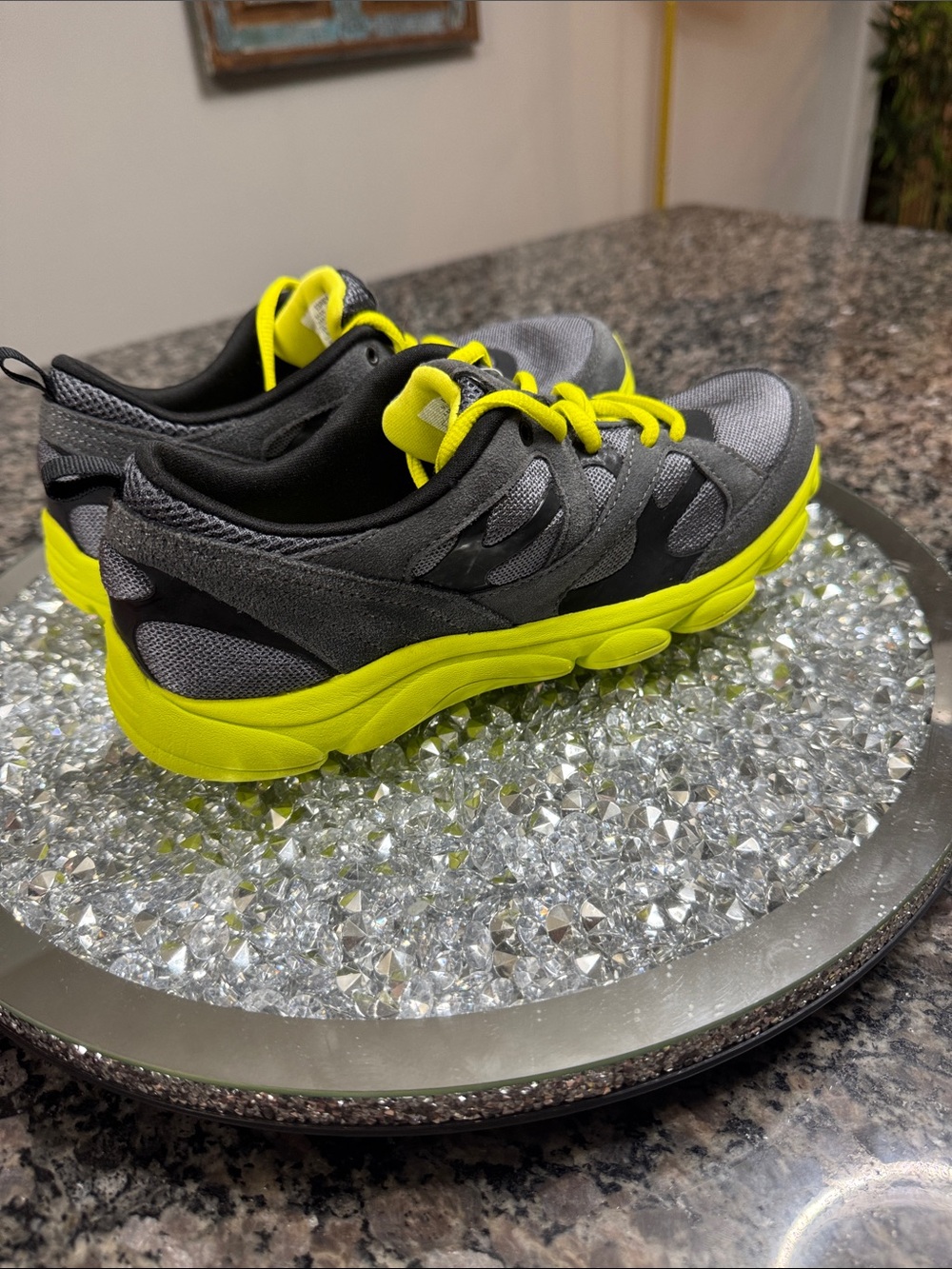 Easy Spirit E360 Gray with Neon Yellow Athletic Sneakers NWT 8 - Picture 8 of 13